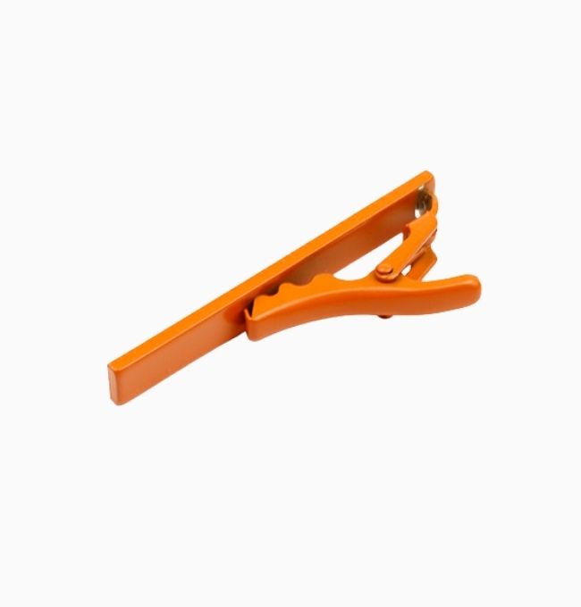 Pince à Cravate Orange en Métal