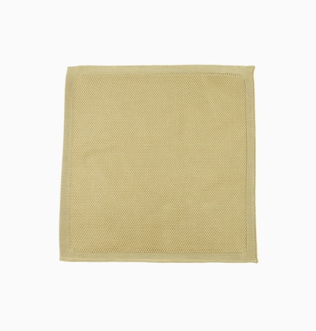 Pochette de Costume Doré Sable en Tricot