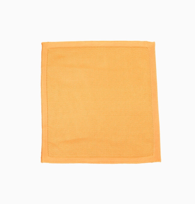 Pochette de Costume Doré en Tricot